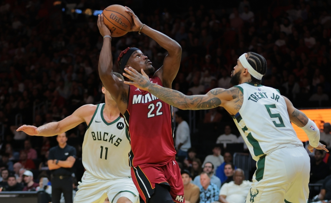 热火完胜篮网，利拉德刷新纪录