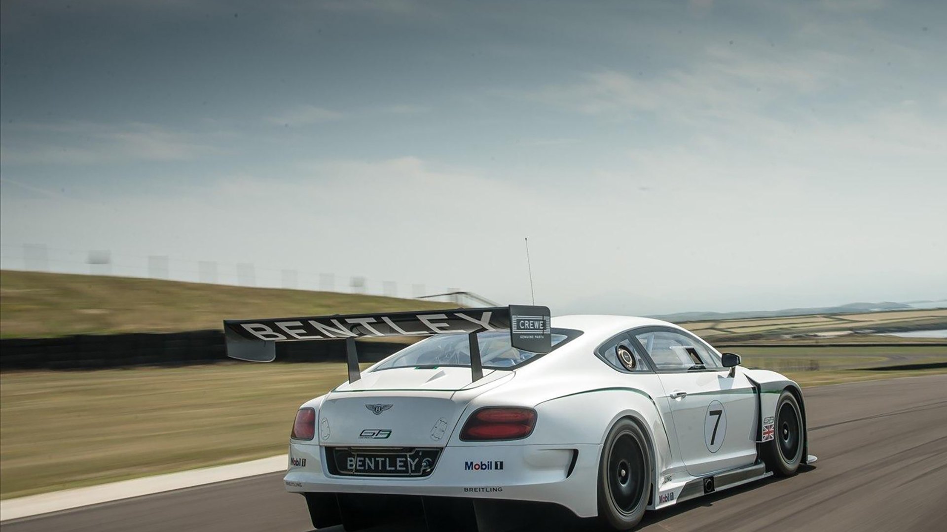 小球队的逆袭与大人物的掌控，布伦森在深圳告诉世界，何谓唯一