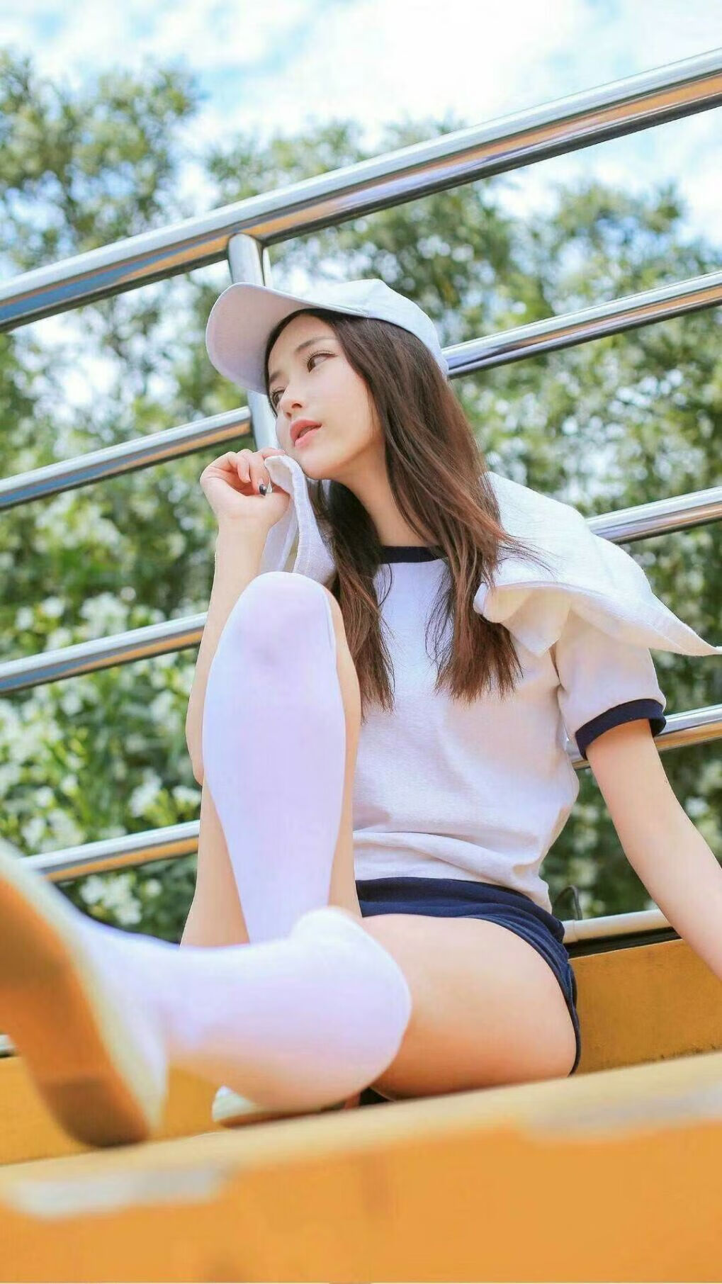 改写历史之夜，亚洲铁骑踏破钢铁防线，欧冠半决赛上演韩国奇迹